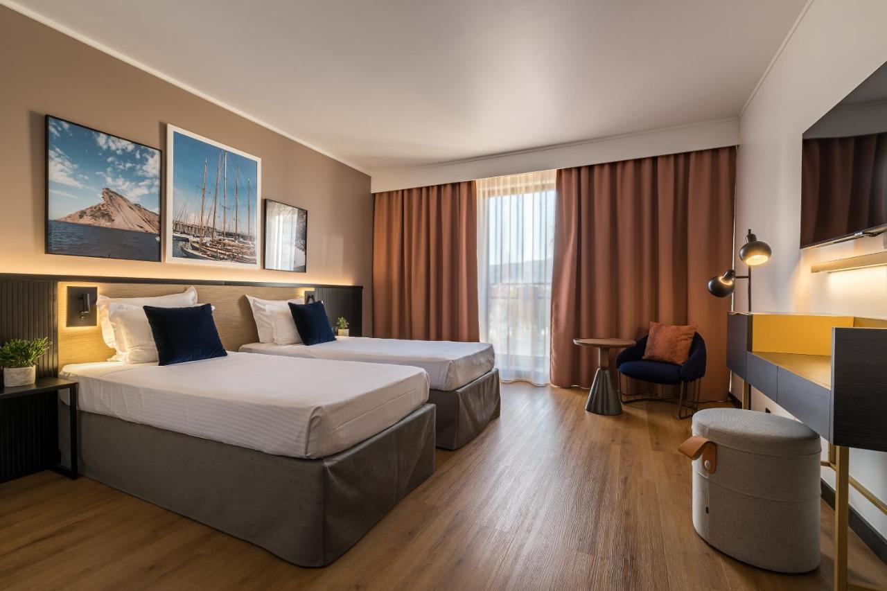 Hotel M
